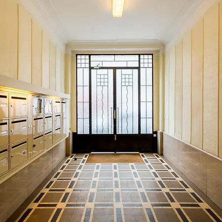 Apartment Champs Elysees Franklin Roosvelt Paris